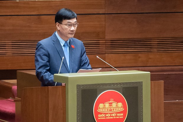 Chủ nhiệm Ủy ban Kinh tế Vũ Hồng Thanh trình bày Báo cáo giải trình, tiếp thu, chỉnh lý dự thảo Nghị quyết về Kế hoạch phát triển kinh tế - xã hội năm 2024.