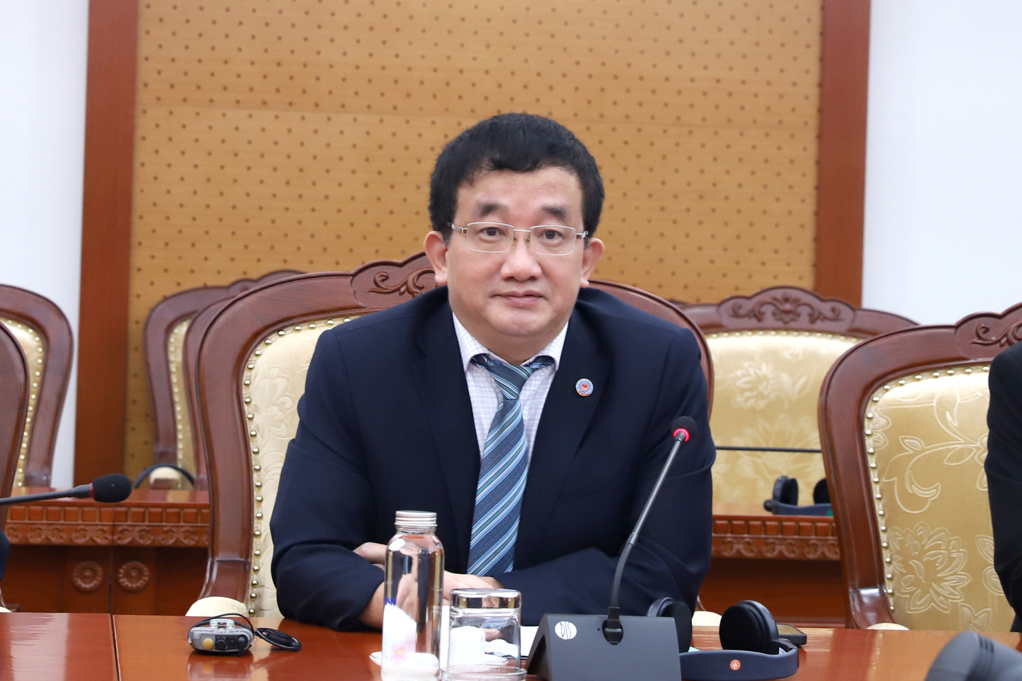 Ông Vũ Đức Chính - Cục trưởng Cục Quản lý, giám sát kế toán, kiểm toán phát biểu tại buổi làm việc. 