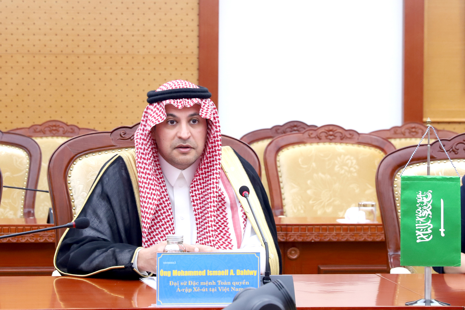 Ông Mohammed Ismaeil A. Dahlwy - Đại sứ đặc mệnh toàn quyền Vương quốc Ả-rập-Xê-út tại Việt Nam phát biểu tại buổi tiếp.