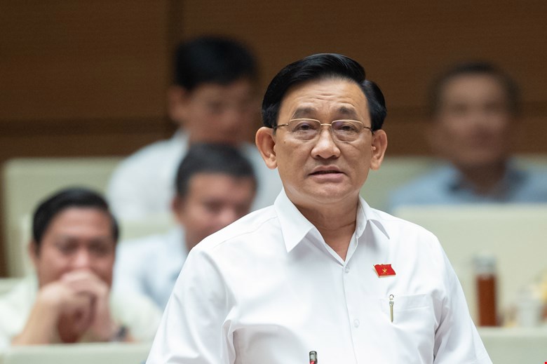 Đại biểu Quốc hội Trần Quốc Tuấn