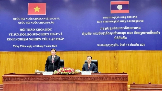Phó Chủ tịch Quốc hội Nguyễn Khắc Định phát biểu tại Hội thảo