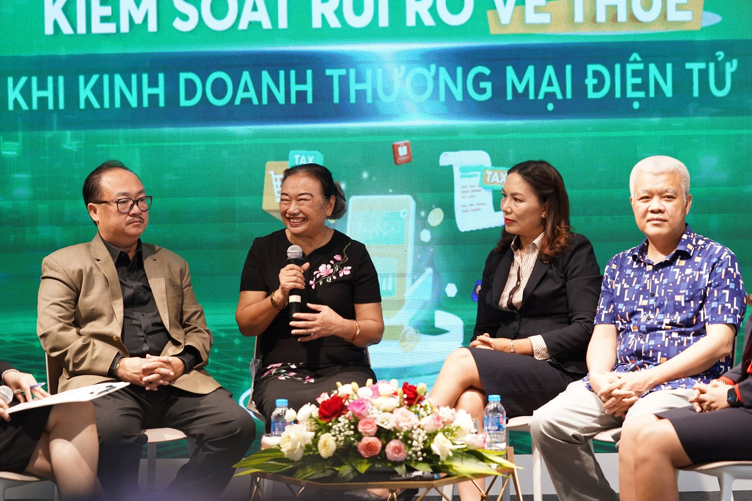 Chú ý kiểm soát rủi ro về thuế khi kinh doanh thương mại điện tử