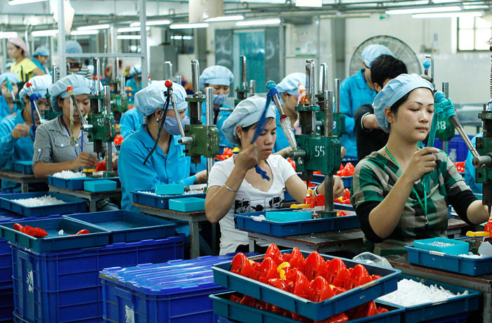 Nhiều doanh nghiệp vừa và nhỏ hiện chưa nhận thức đúng về tầm quan trọng của nâng cao năng suất, chất lượng. Ảnh: Internet