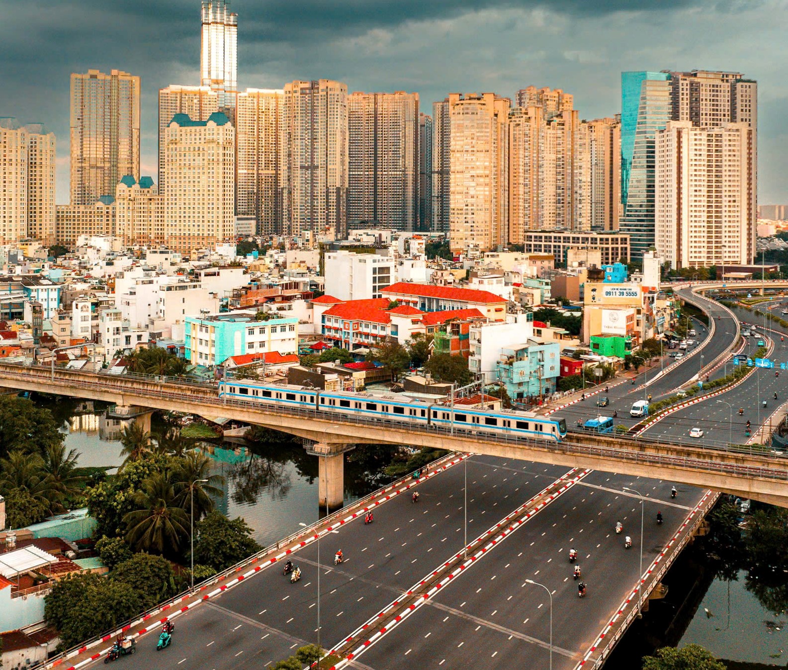 TP. Hồ Chí Minh: Tổng dư nợ tín dụng bất động sản chiếm gần 28% tổng dư nợ