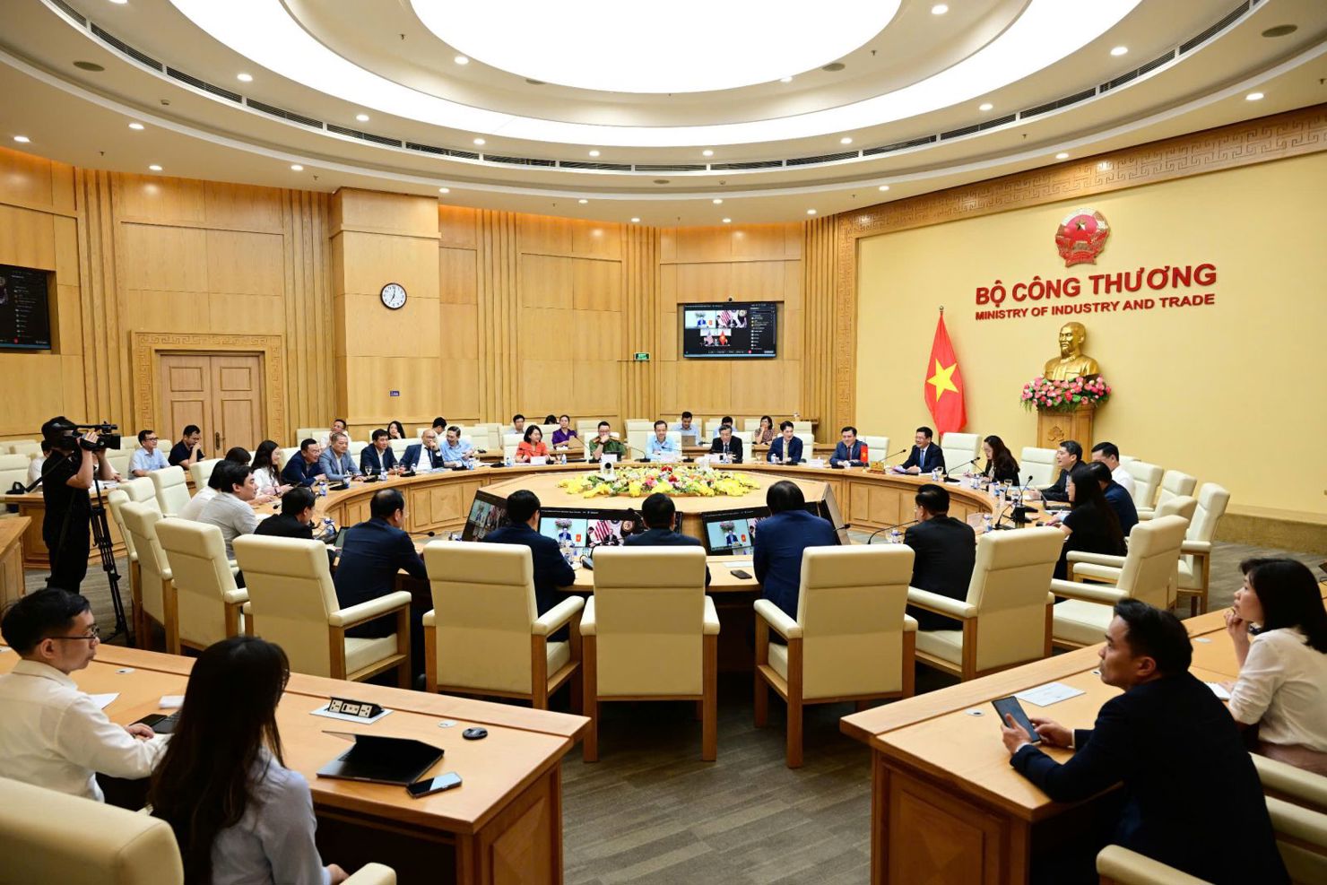 Chính thức khởi động đàm phán vấn đề kinh tế, thương mại song phương giữa Việt Nam và Hoa Kỳ.