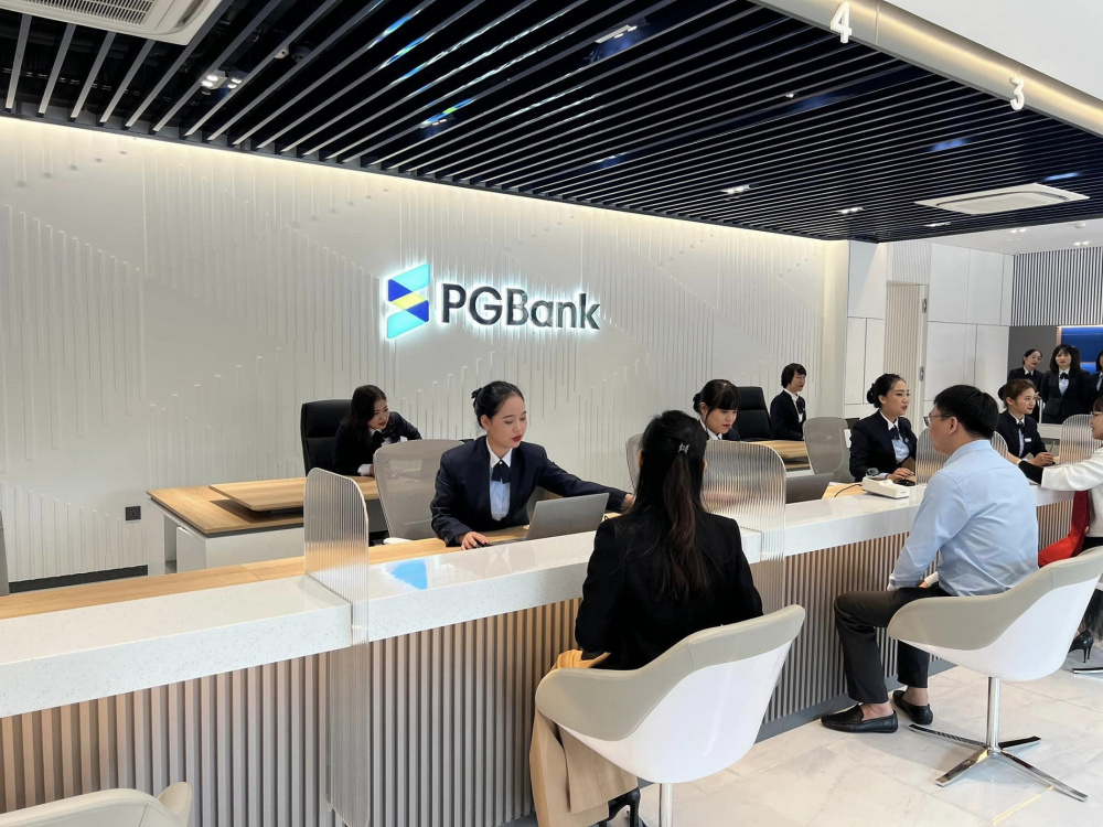Giao dịch tại PGBank. Nguồn: Internet