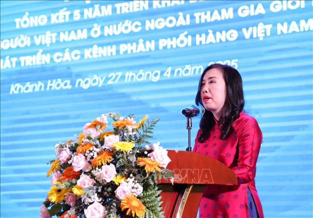 Thứ trưởng Bộ Ngoại giao Lê Thị Thu Hằng