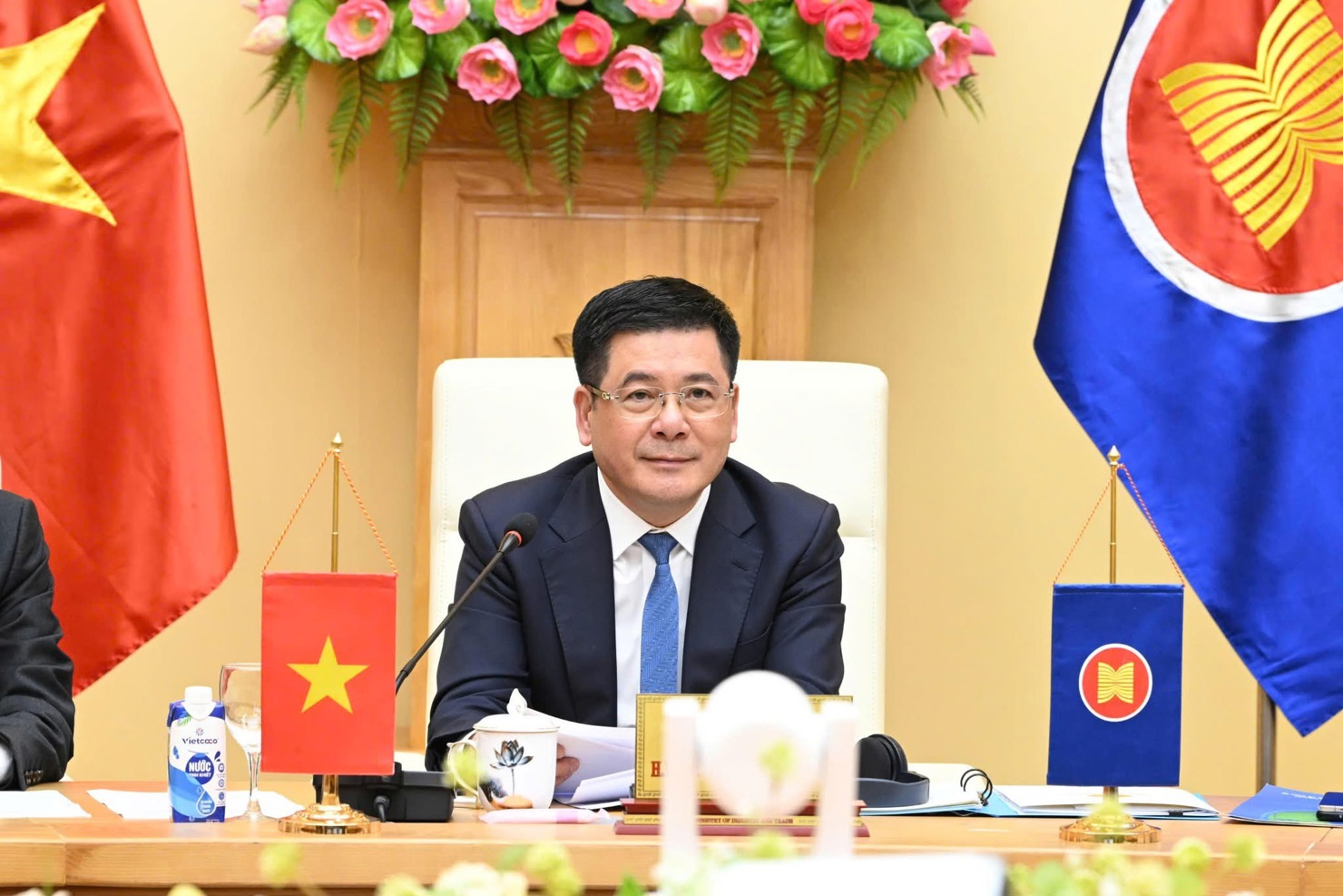 Bộ trưởng Nguyễn Hồng Diên kêu gọi các nước tiếp tục phát huy tinh thần đoàn kết ASEAN, hướng đến một hiệp định ATIGA nâng cấp mang tính khả thi, hiệu quả và bền vững.