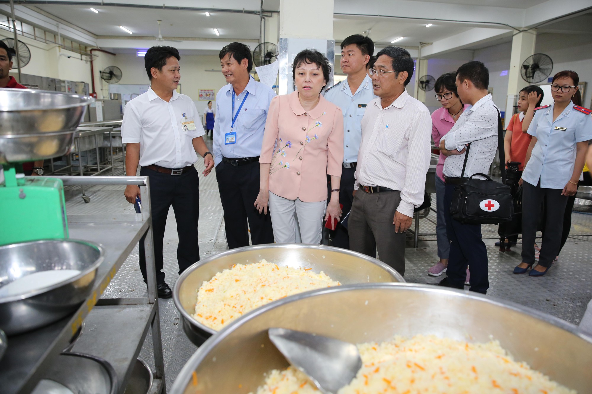 Lo ngại về tai nạn lao động và thực phẩm “bẩn” ảnh hưởng đến hoạt động của doanh nghiệp