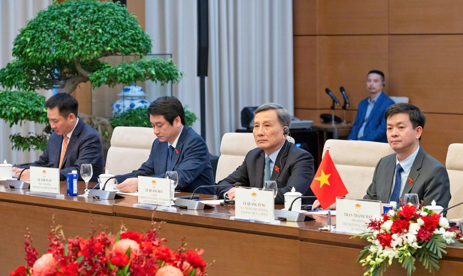 Các đại biểu dự cuộc hội kiến. Ảnh: Phạm Thắng