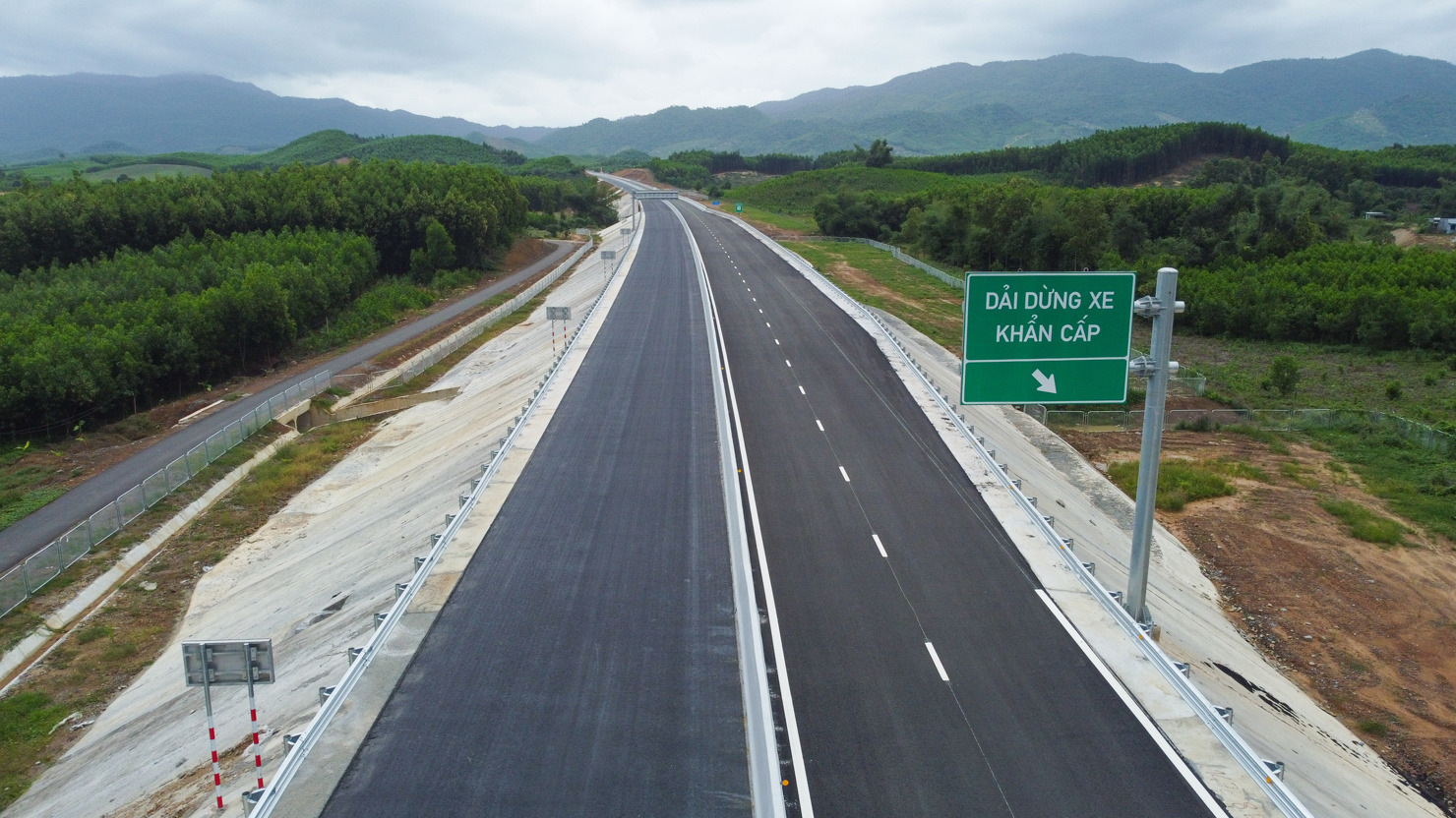 Bộ Xây dựng đề xuất 2 phương án đầu tư mở rộng các đoạn tuyến cao tốc Bắc - Nam phía Đông. Ảnh minh họa