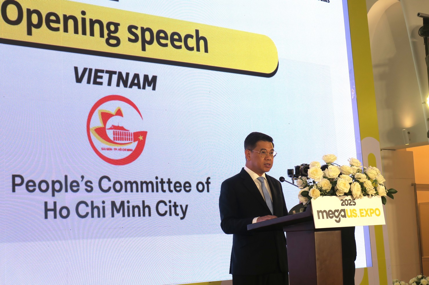 Phó Chủ tịch UBND TP. Hồ Chí Minh Nguyễn Văn Dũng phát biểu khai mạc sự kiện Mega Us Expo 2025. Ảnh: Đức Mỹ