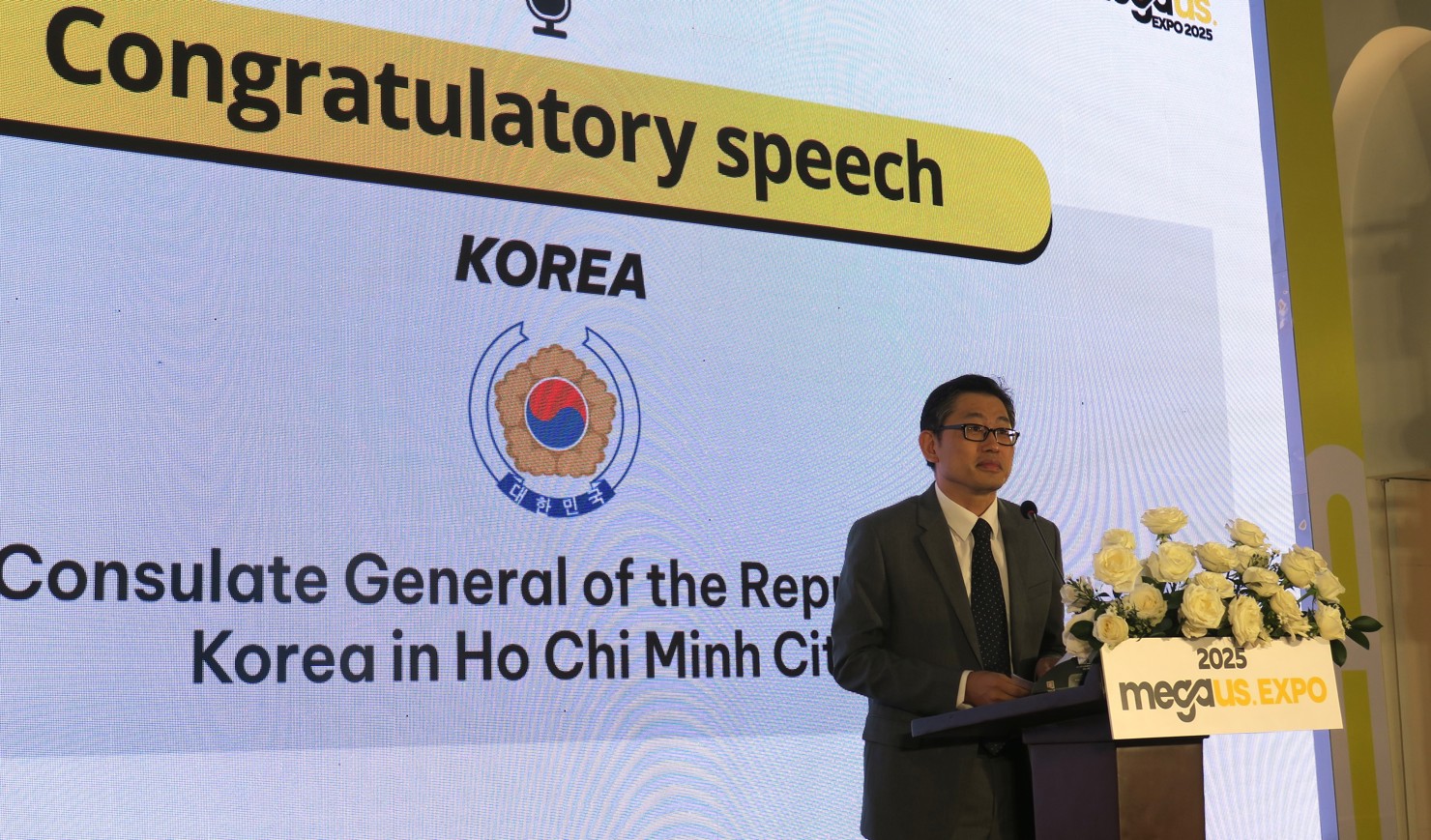 Lãnh sự phụ trách doanh nghiệp vừa và nhỏ (Tổng lãnh sự quán Hàn Quốc tại TP. Hồ Chí Minh) Ryu Seung-Ho đánh giá cao sự phát triển của kinh tế Việt Nam trong thời gian qua. Ảnh: Đức Mỹ