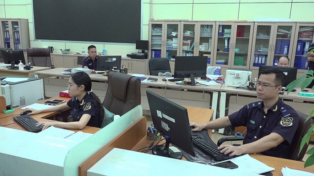 Địa điểm làm thủ tục hải quan tại Hải quan cửa khẩu quốc tế Móng Cái. Ảnh: Q. Hùng