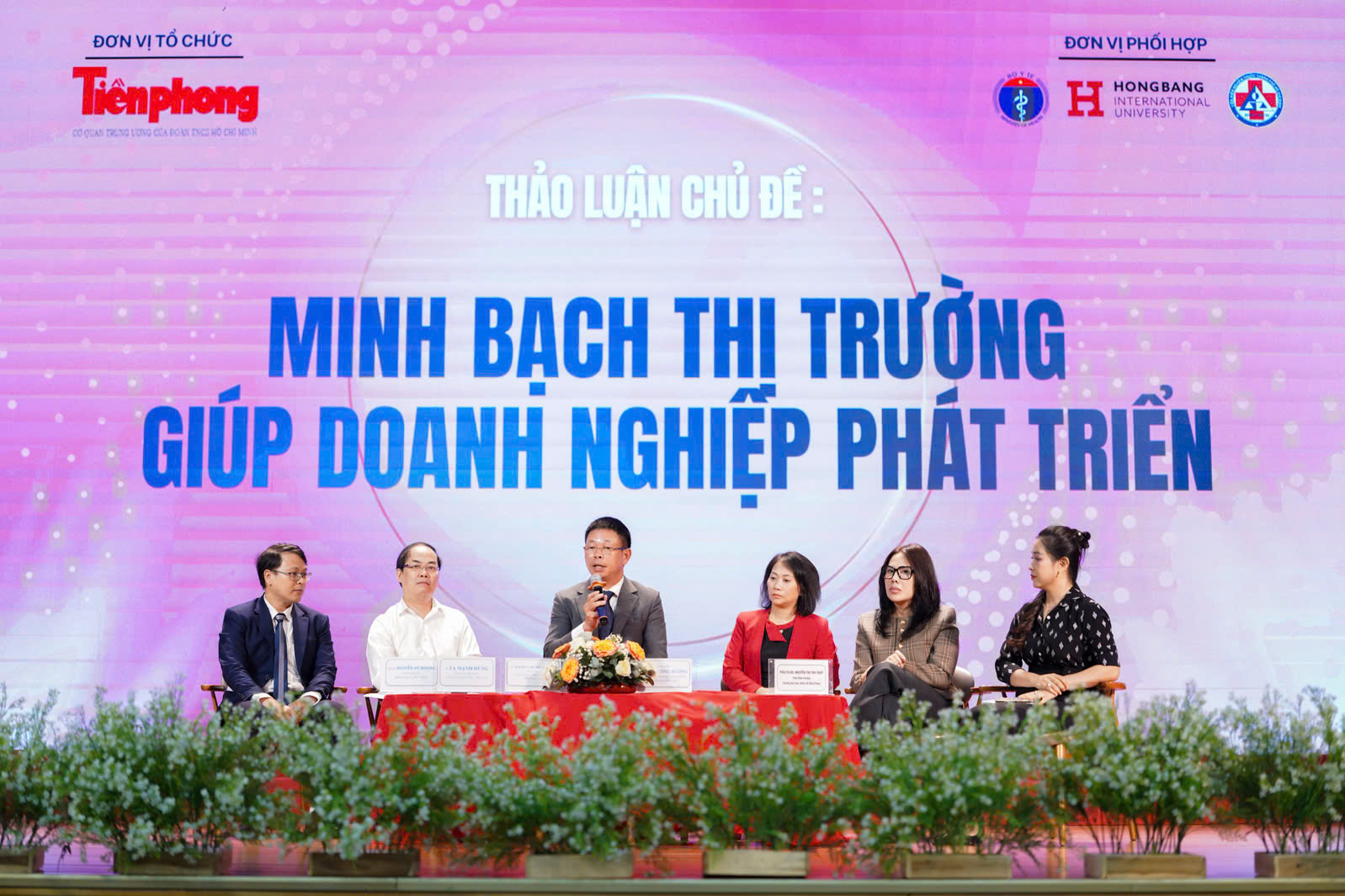Cách nào ngăn chặn mỹ phẩm giả?