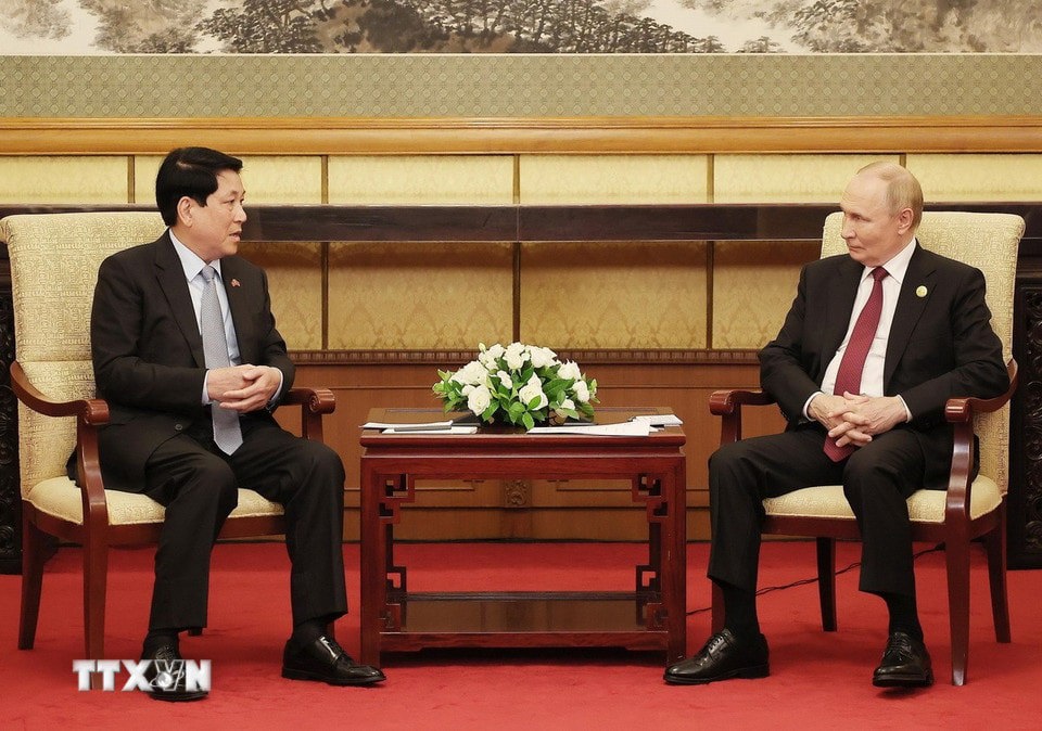 Chủ tịch nước Lương Cường hội kiến Tổng thống Nga Vladimir Putin. Ảnh: TTXVN