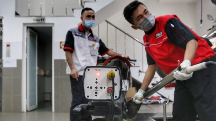 Siết tiêu chuẩn khí thải xe máy: Tác động ra sao tới người dân và thị trường?