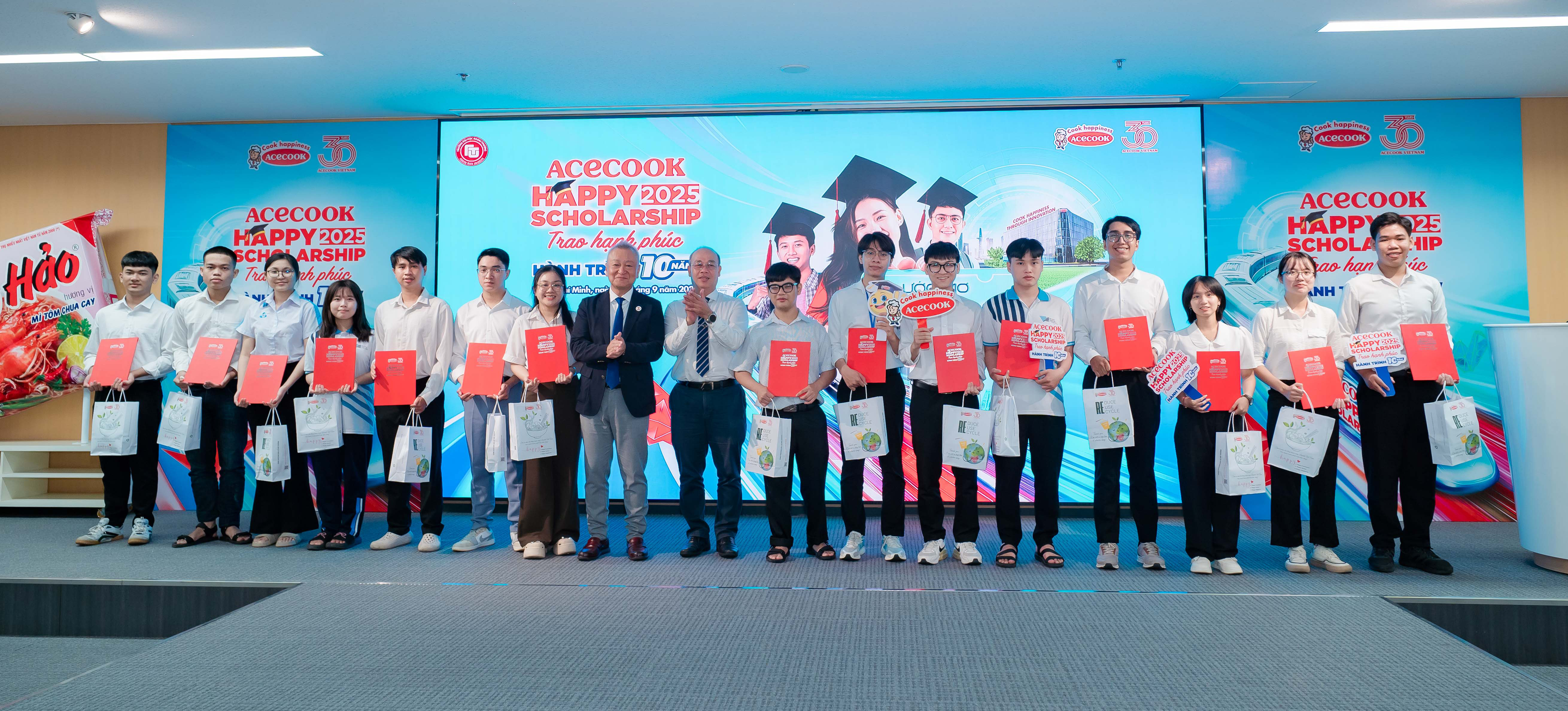 Acecook Happy Scholarship 2025: Lan toả hạnh phúc, chắp cánh ước mơ cho học sinh, sinh viên