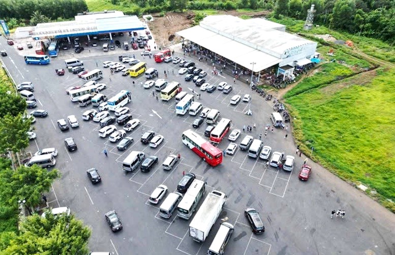 Đẩy nhanh tiến độ các trạm dừng nghỉ trên cao tốc Bắc - Nam