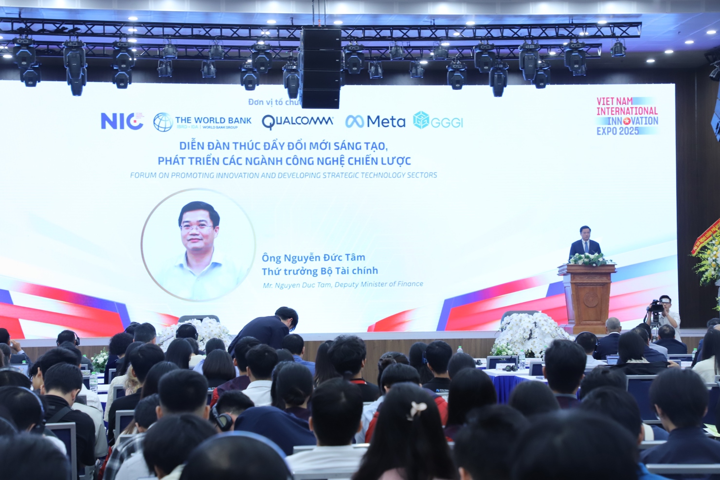 Toàn cảnh Diễn đàn “Thúc đẩy đổi mới sáng tạo, phát triển các ngành công nghệ chiến lược”