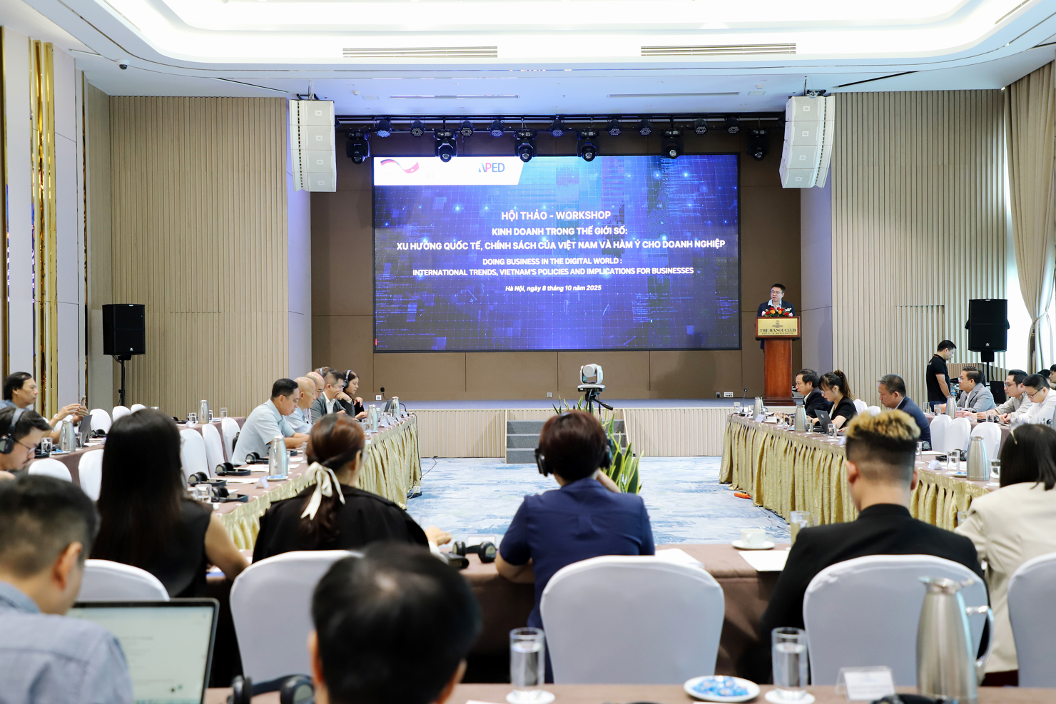 Hội thảo quy tụ nhiều chuyên gia trong lĩnh vực chuyển đổi số doanh nghiệp.