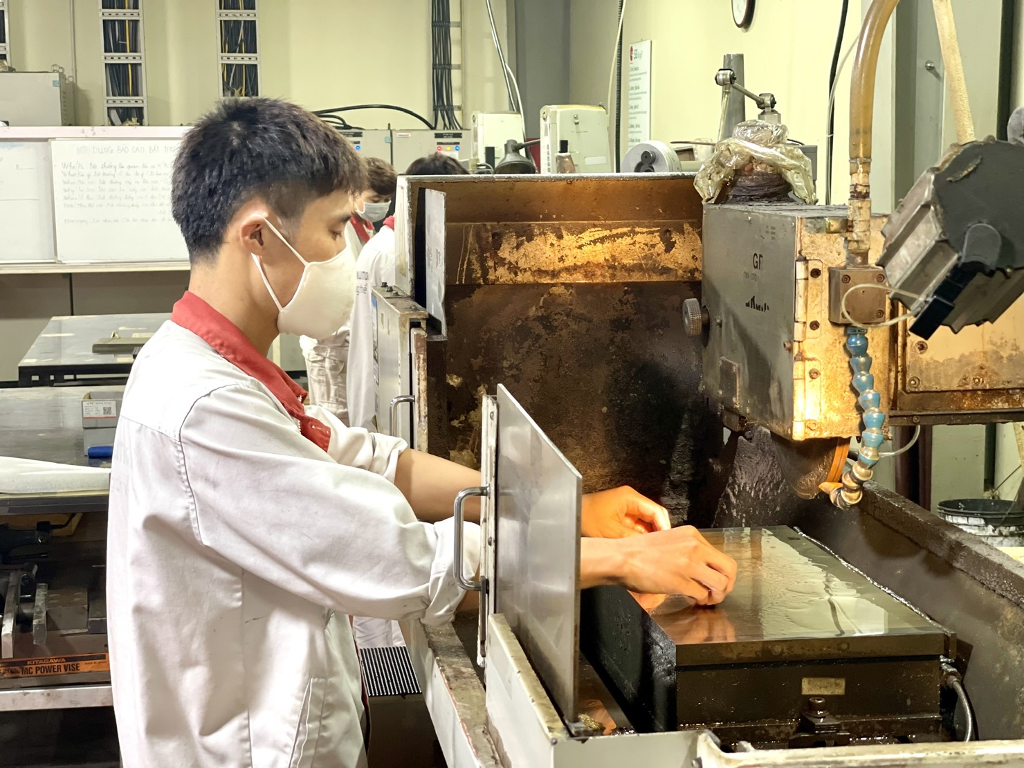 Doanh nghiệp Việt Nam đang ngày càng phát triển. Ảnh: H.Dịu