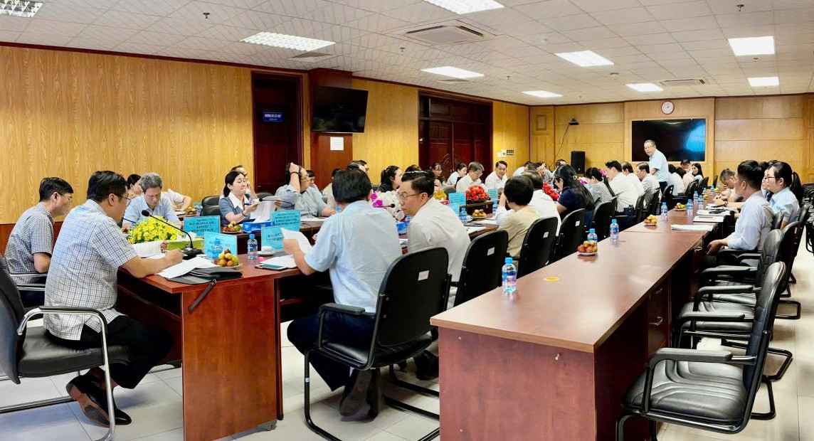 Hội nghị tại trụ sở BHXH cơ sở Bình Dương. Ảnh: Phạm Thọ