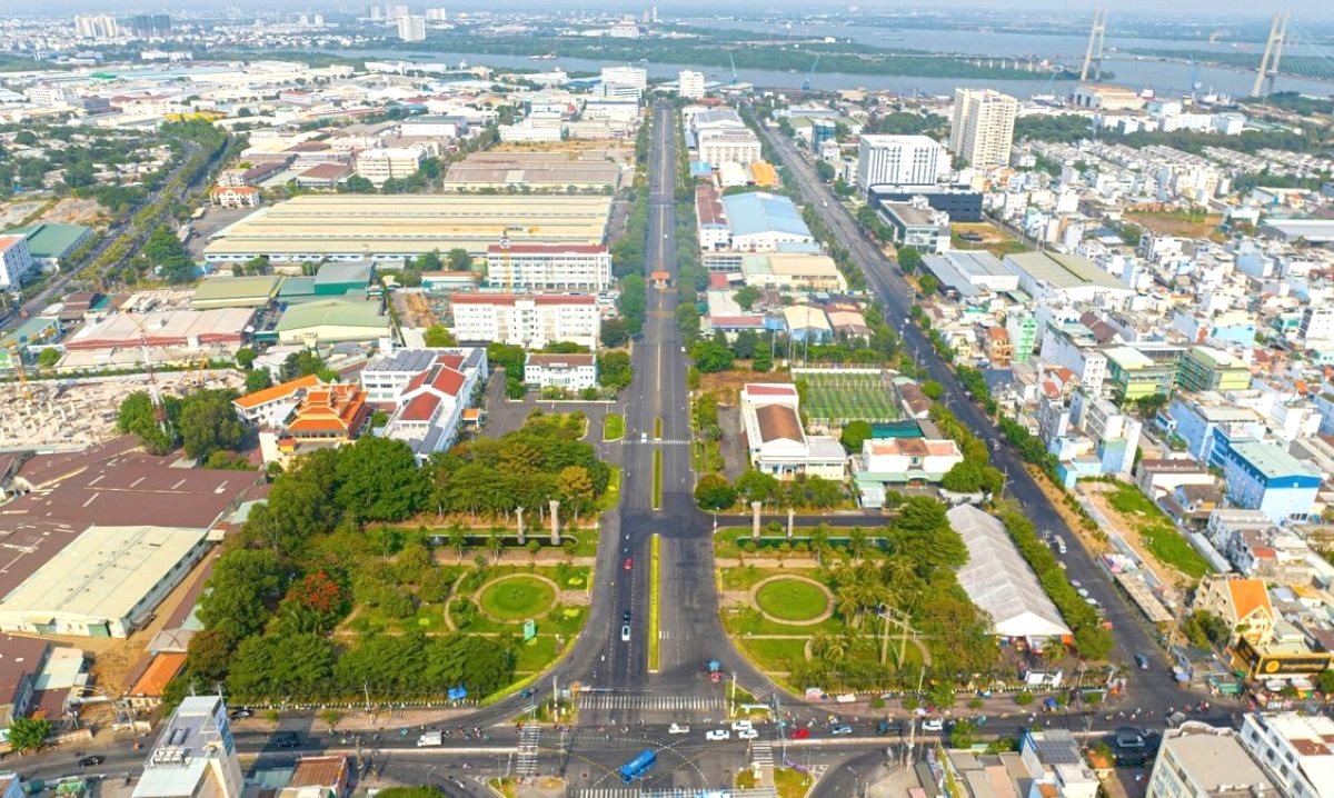 Chiến lược mới trong thu hút đầu tư vào các khu chế xuất, công nghiệp TP. Hồ Chí Minh