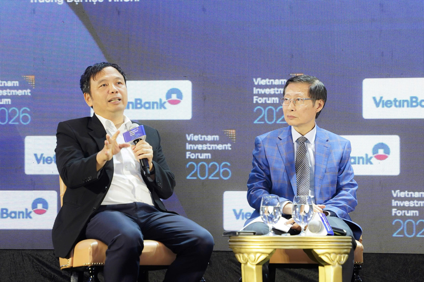 TS. Nguyễn Tú Anh - Giám đốc Nghiên cứu Chính sách Trường Đại học VinUni chia sẻ tại Diễn đàn.