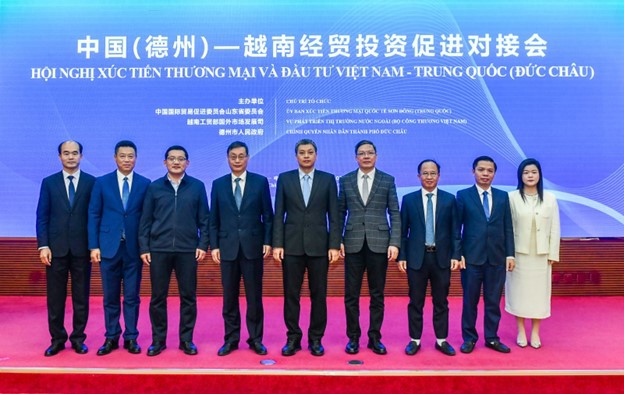 Các đại biểu tham dự Hội nghị Xúc tiến thương mại và đầu tư Việt Nam - Trung Quốc.