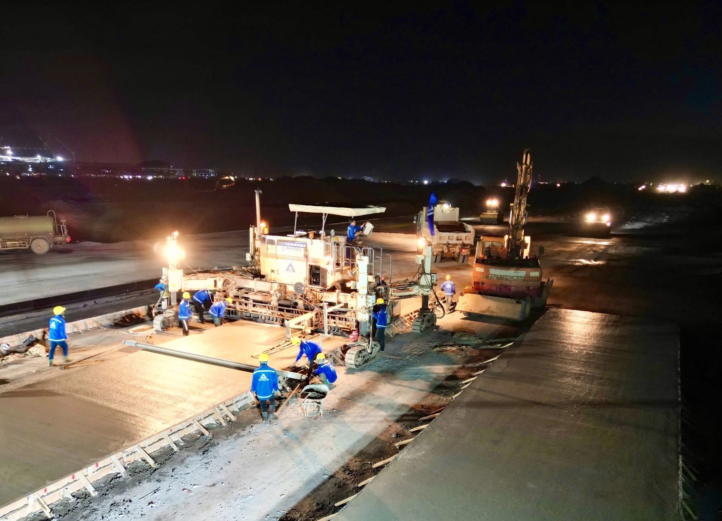 Các hạng mục của Cảng hàng không quốc tế Long Thành đang được đẩy nhanh tiến độ thi công. Ảnh: ACV
