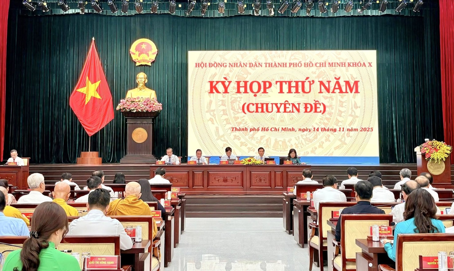 Kỳ họp HĐND TP. Hồ Chí Minh thông qua nhiều chủ trương. Ảnh: Phạm Thọ
