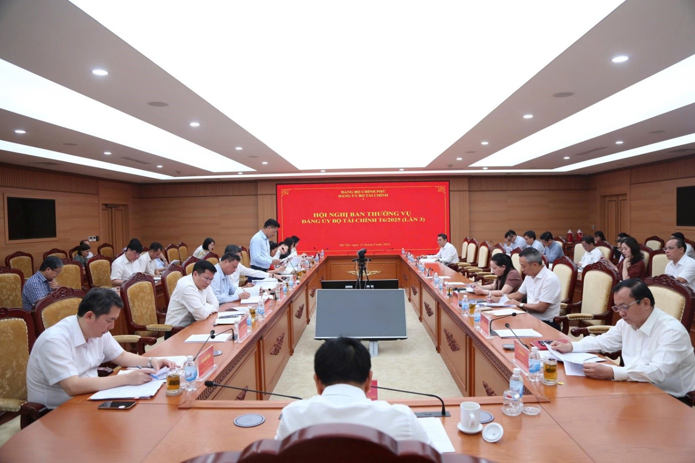 Tập trung lãnh đạo, chỉ đạo hoàn thành 100% kế hoạch giải ngân vốn đầu tư công