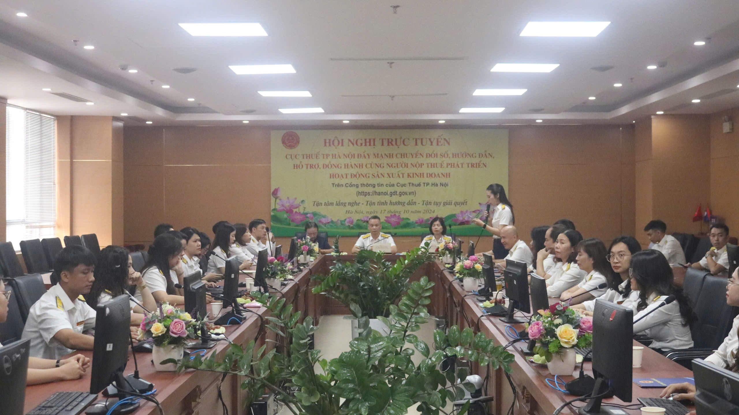 cuc thue ha noi tiep tuc day manh chuyen doi so ho tro dong hanh voi nguoi nop thue phat trien hoat dong san xuat kinh doanh