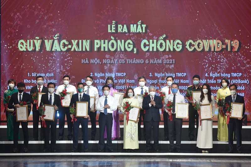 quy vac xin phong chong covid 19