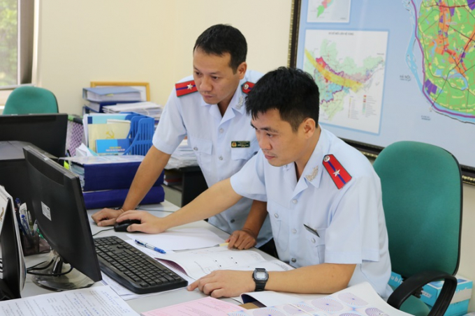 nganh tai chinh day lui tham nhung tieu cuc