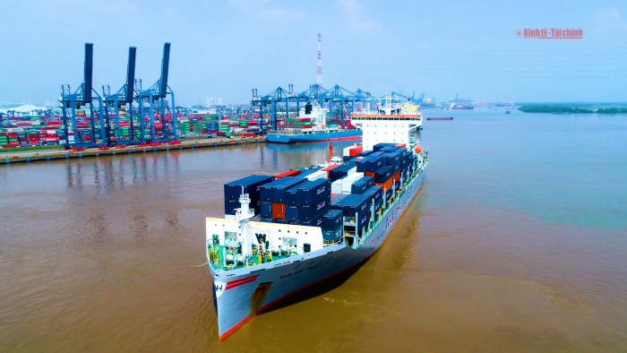 VIDEO: Nhập khẩu 8 tháng cán mốc 395,3 tỷ USD, vốn linh kiện bán dẫn và AI bùng nổ